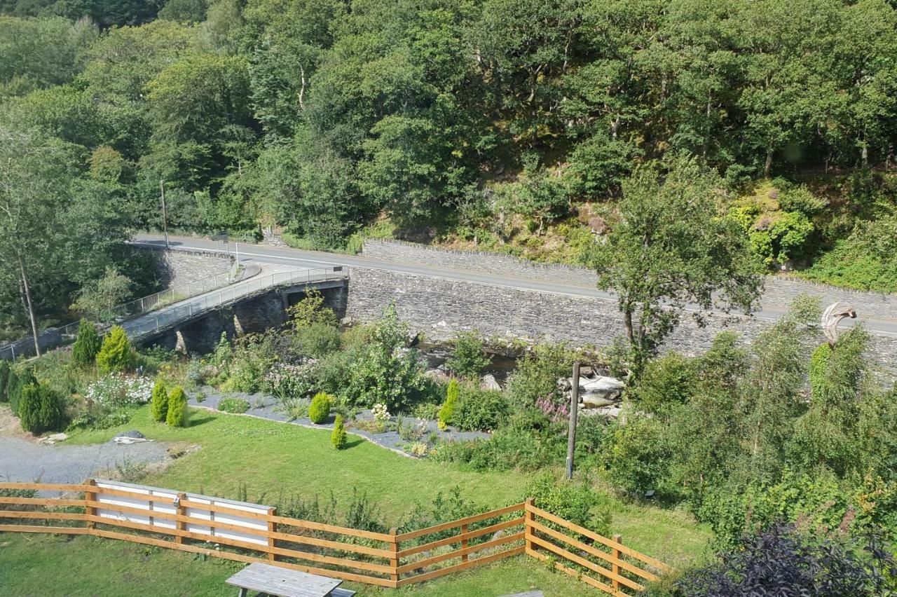 Plas Penaeldroch Manor Dolwyddelan Exterior photo